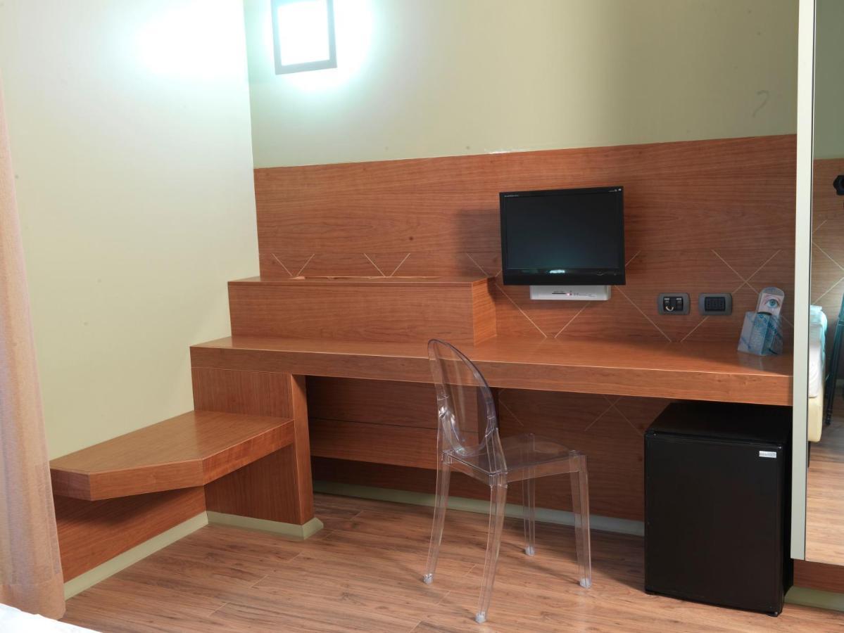 Empoli Hotel Pokoj fotografie